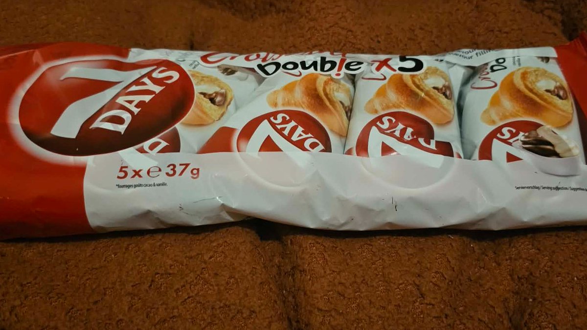 LostFoundFed's tweet photo. 7 Days Croissant with Chocolate and Vanilla Filling - Heron Foods

Expectation: ⭐⭐⭐

Reality: ⭐⭐⭐⭐⭐

One of the best croissants I've eaten. A Pack of 5 for 39p
#HeronFoods #Food https://t.co/CJAER1wG5y
