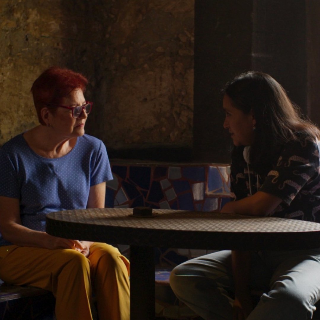 Detective tweet media