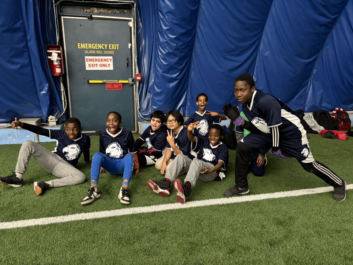 Mr. Cook tweet media