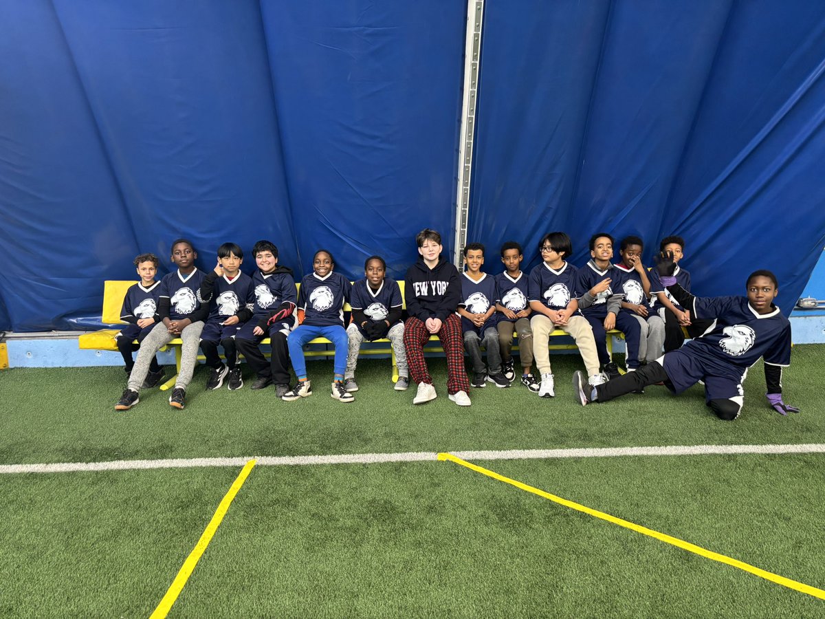 Mr. Cook tweet media