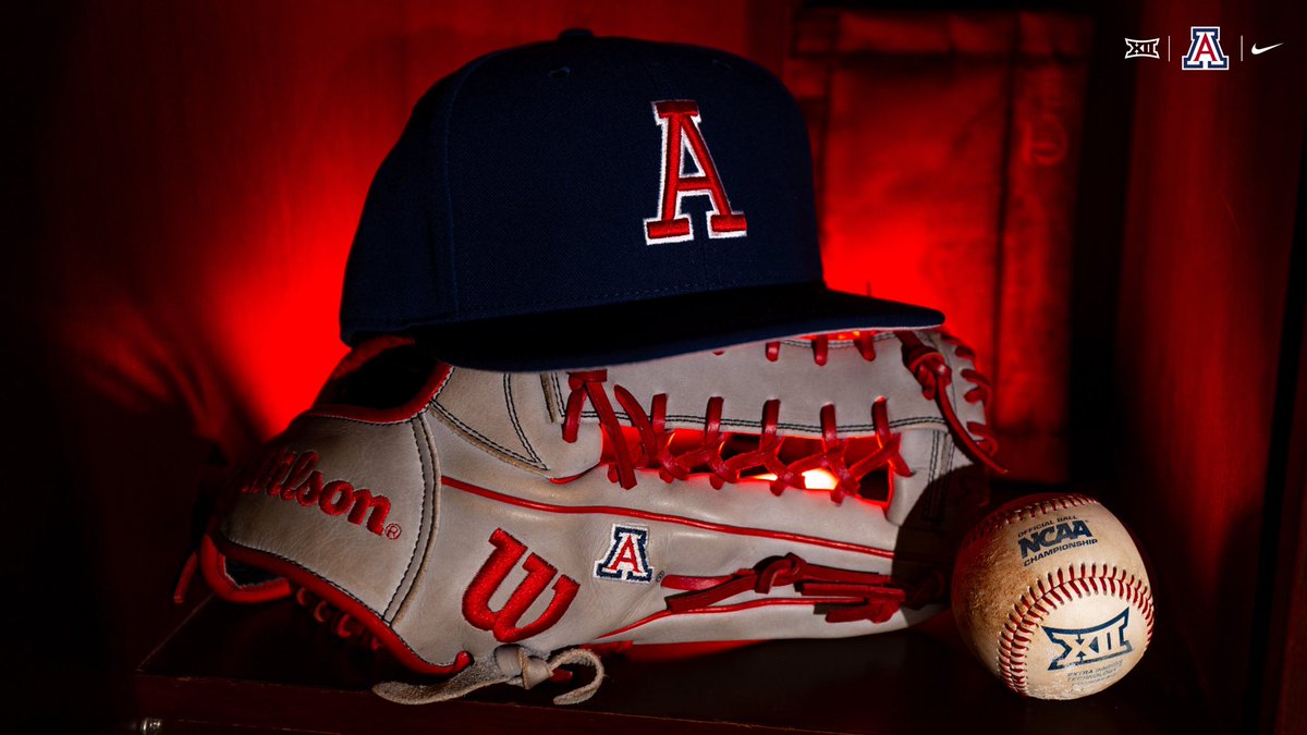 ArizonaBaseball's tweet photo. pinstripes AND a throwback hat? react accordingly. https://t.co/AUHPH5cqzL