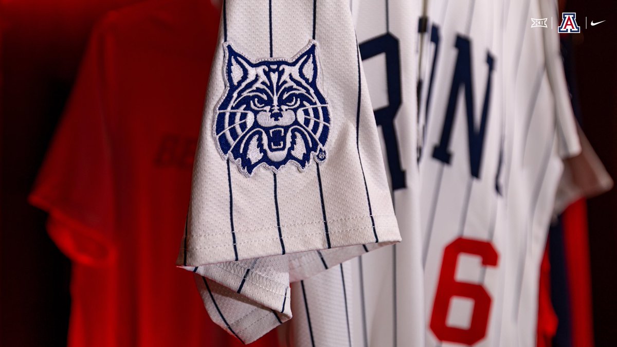 ArizonaBaseball's tweet photo. pinstripes AND a throwback hat? react accordingly. https://t.co/AUHPH5cqzL