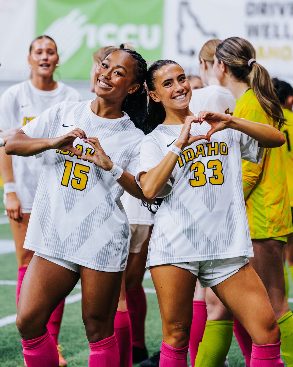 Vandal_Soccer's tweet photo. NGWSD 2K26 ✌️

Thankful for the amazing girls and women in soccer worldwide. The most popular sport in the world for a reason. https://t.co/1Wfrq6w3Fn