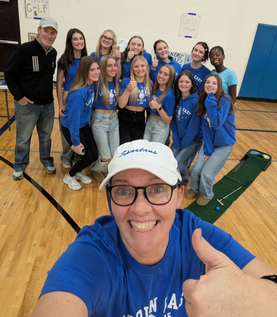 LincolnEastGirlsGolf tweet media