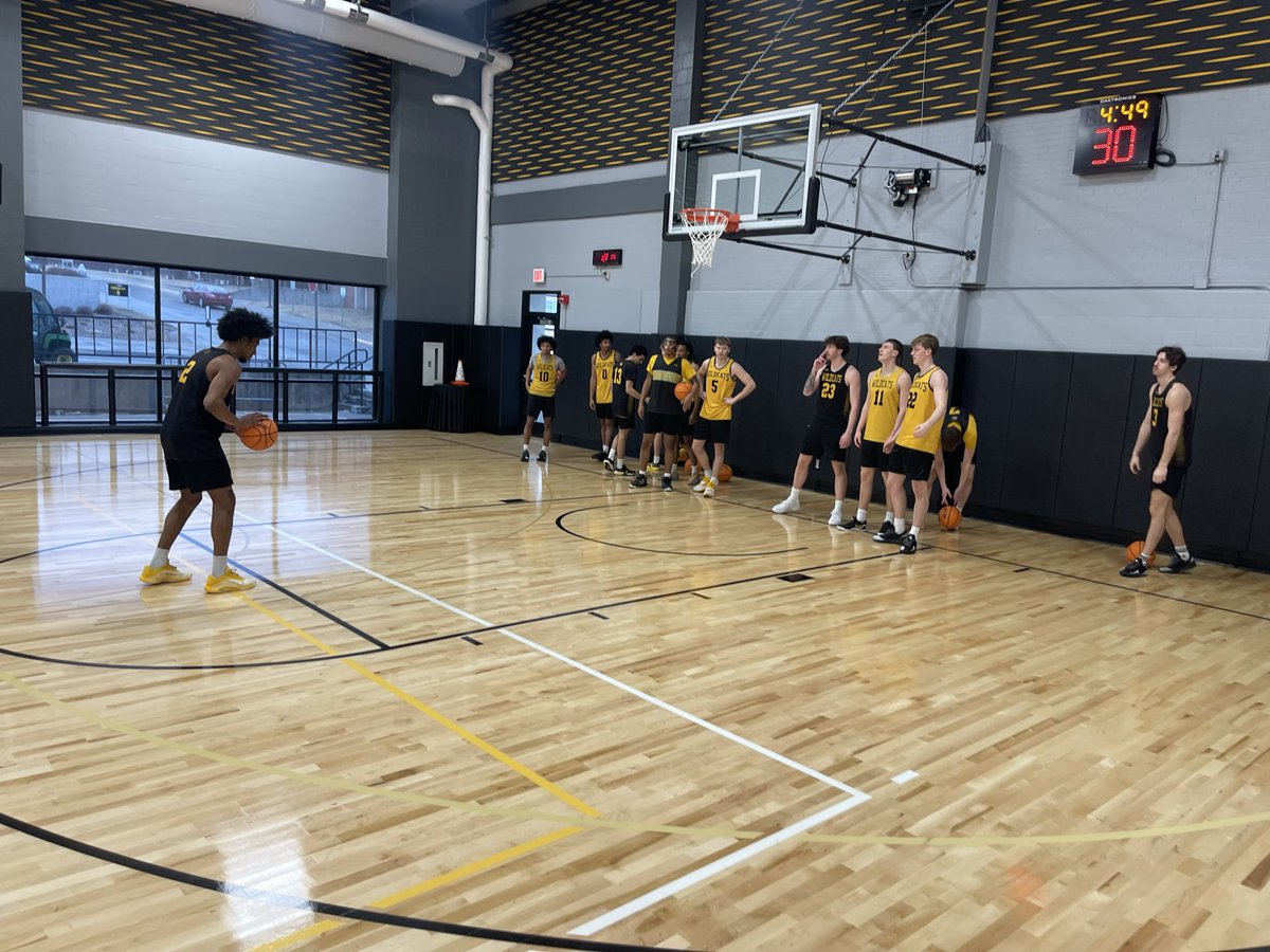 Wayne State MBB tweet media