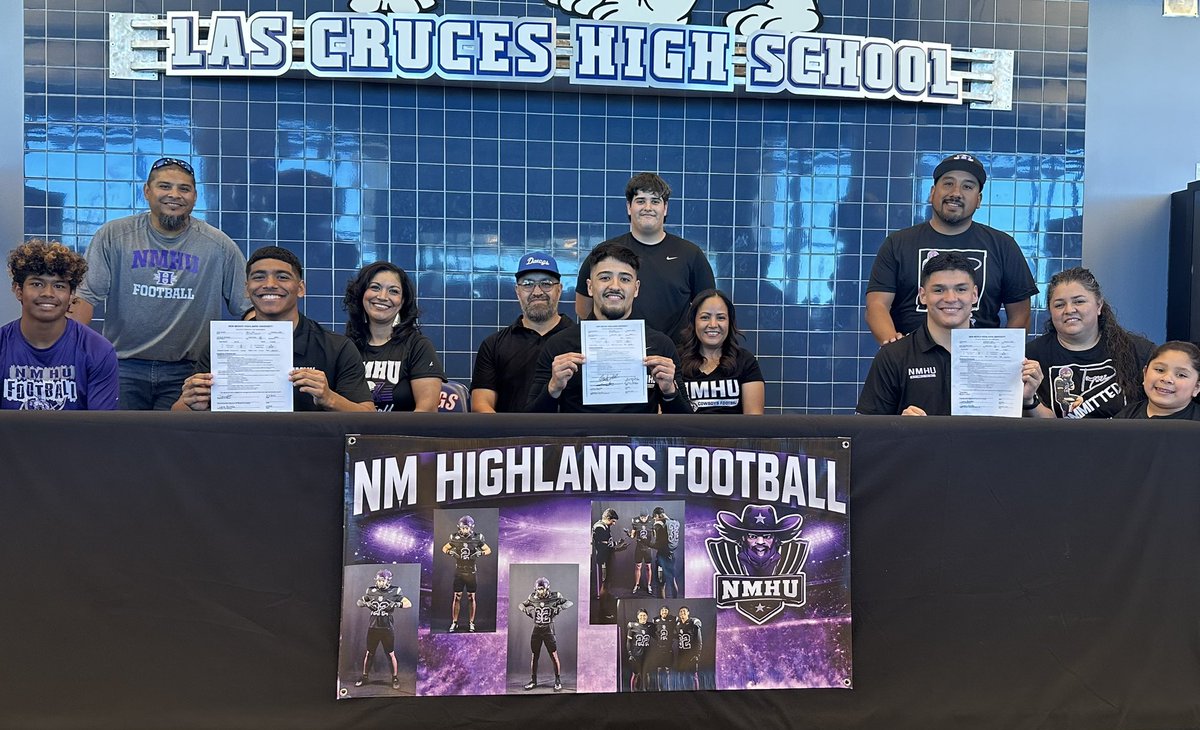 LCHSFOOTBALL's tweet photo. National Signing Day 2026!
Congratulations to Isaac Gomez, Francisco Winnikoff and Danny Amaro! All three Dawgs signed to play football at New Mexico Highlands! So proud of their accomplishments, and looking forward to their futures! 
GO DAWGS!
@NMHUFootball https://t.co/K4tCpUg0FJ
