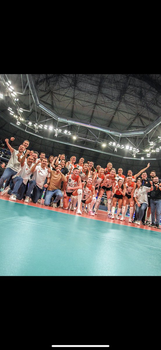 karakurtebrar18's tweet photo. Babayla zor yarışırlar 🐺

Şampiyonlar liginde çeyrek finaldeyiz 🐯 https://t.co/6jJ7SdbnmG