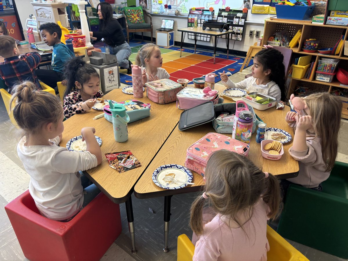 Brenda Pfau tweet media