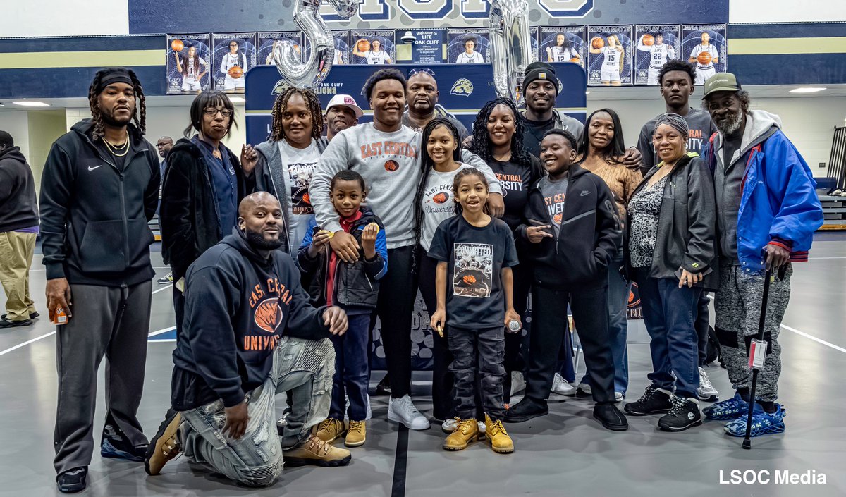 Coach Johnson tweet media