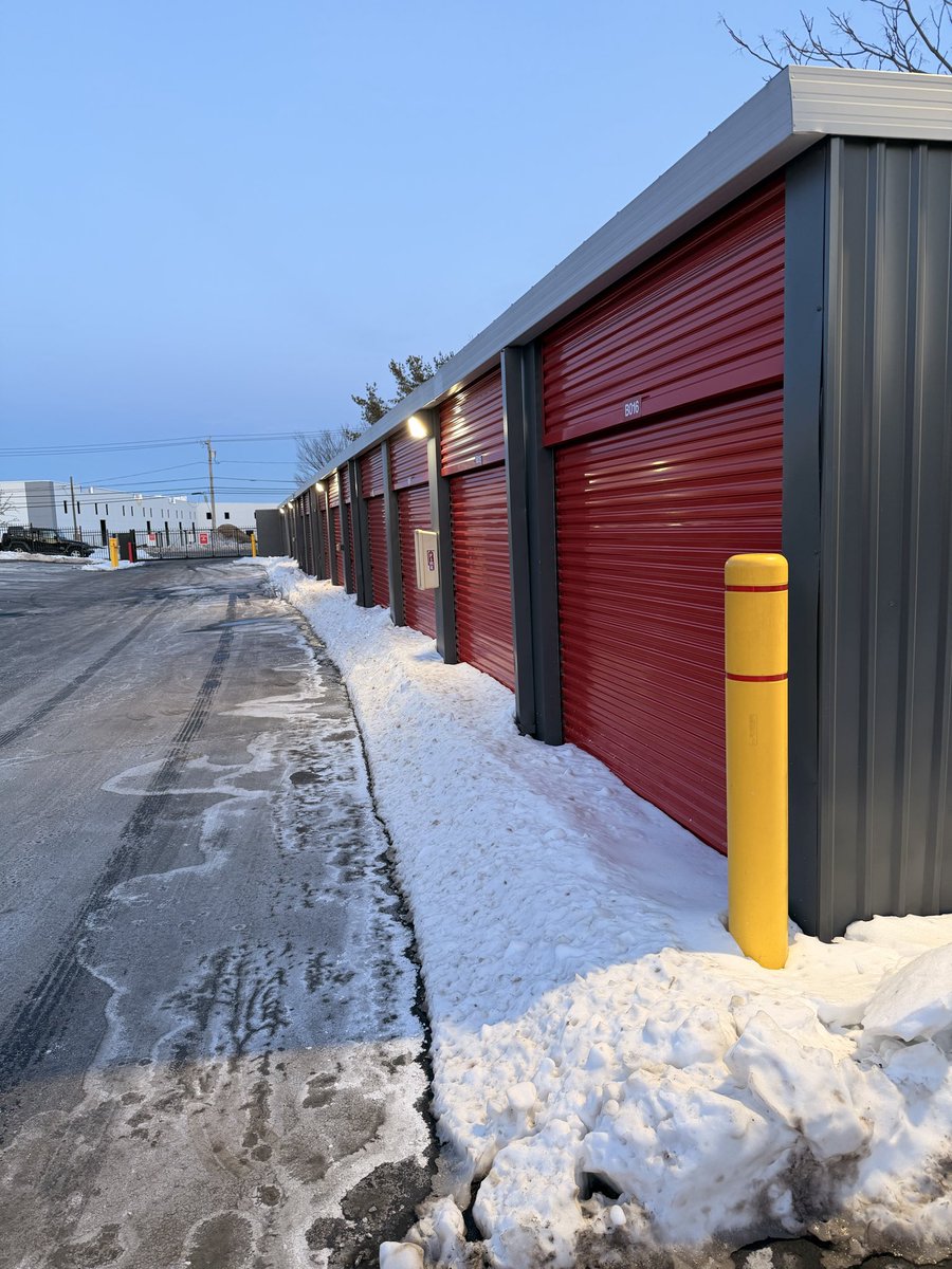 Brian Siniski tweet media