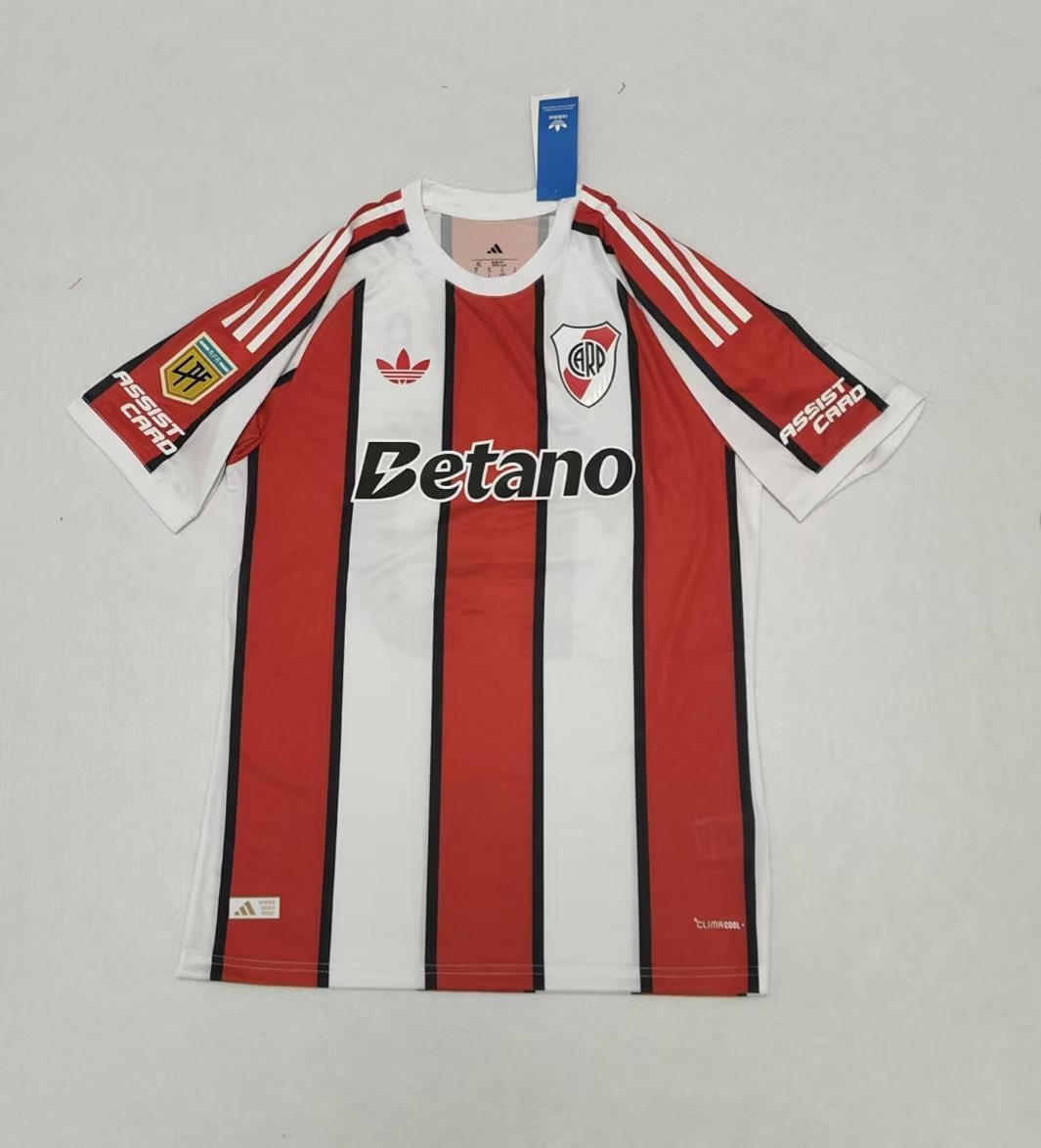 Mira lo que es este pedazo de casaca Riverplatense de los amigos chinos🔥