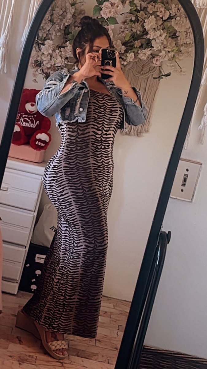 mara esquivel tweet media