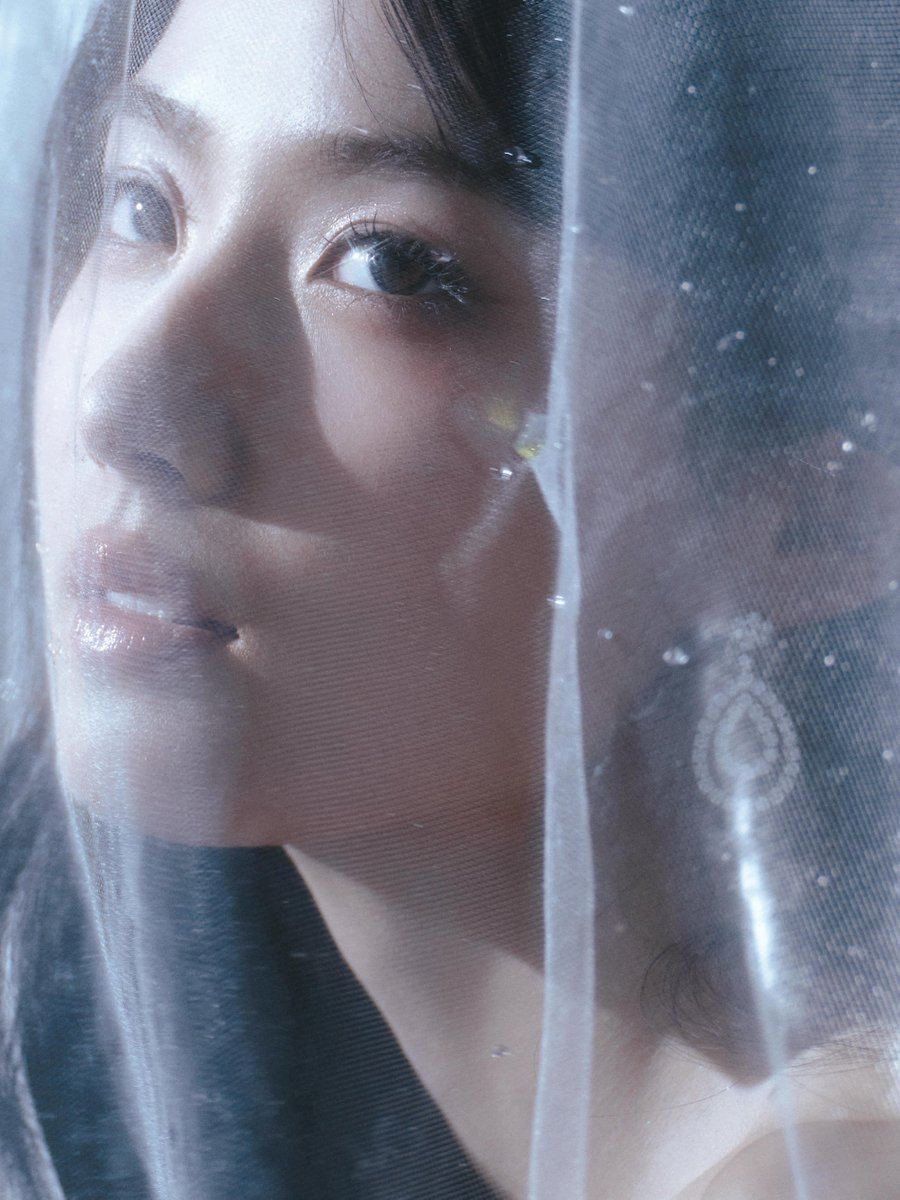 260205 Lu Yuxiao Studio Weibo update 

“Using light as threads, weaving a galaxy. Lu Yuxiao, dressed in a specially customized "Eternal Overture," embarked on her galaxy rendezvous at the Weibo Night.”

#LuYuxiao #卢昱晓