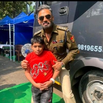 Sir, Today is B'day of your Little Fan Sameer.
A Wish from You will make his Day.
Loads of Love <a href="/SunielVShetty/">Suniel Shetty</a> sir,
Happy Birthday Sameer 🎉🎂🥳