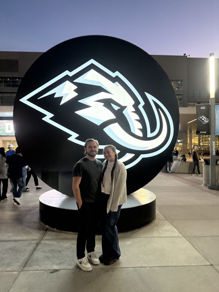 bclovelace2's tweet photo. Thanks so much @RyanQualtrics for the tickets! Best possible way to spend our first @utahmammoth game together. Excited to attend many more! #tusksup https://t.co/OsbpXJanCm