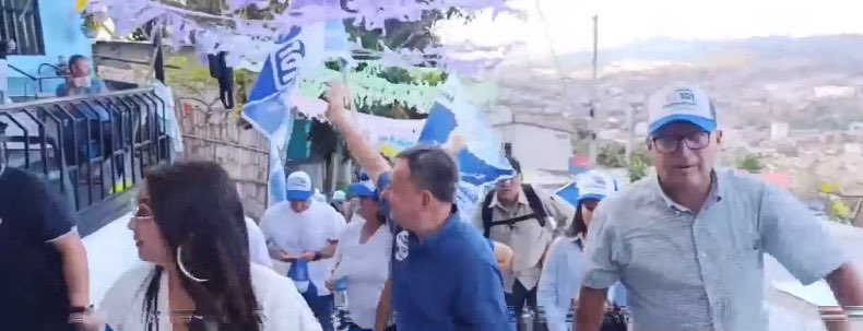 YamidRodriguezM's tweet photo. El partido Conservador en Ocaña y las fuerza juveniles le dan gran impulso a la campaña del Ingeniero Ciro Rodriguez; en Ocaña y la provincia se viene gestando un gran apoyo para que el nombre de quien siempre ha estado con la región permanezca en la Cámara de Representantes. 

#EsConHechos @CiroARodriguezP