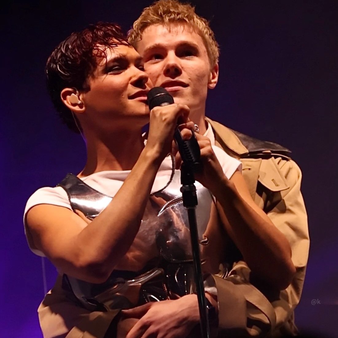 SIMON_FANGIRL's tweet photo. 1 YEAR LONDON ANNIVERSARY !!!!!! #EDMAR #Fiebertraum 
I'LL TRY MY BEST TO NOT SABOTAGE THIS! 
EVERY NIGHT I HIT NEW HIGHS LIKE WE NEVER TOUCHED BEFORE ... https://t.co/VHyS8WeEYK