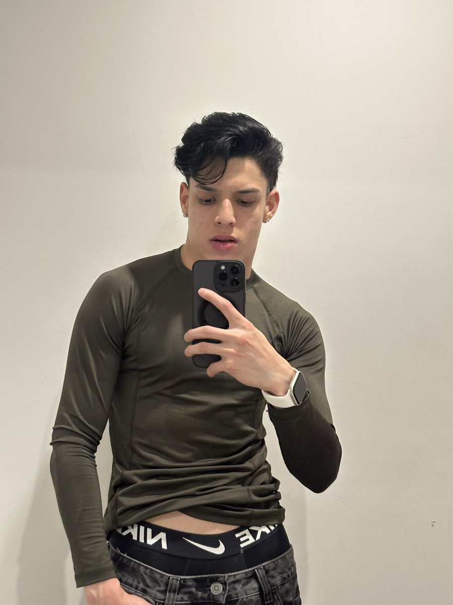 raydersonr's tweet photo. Hola pues🔥 https://t.co/3H3Ev4Jx11