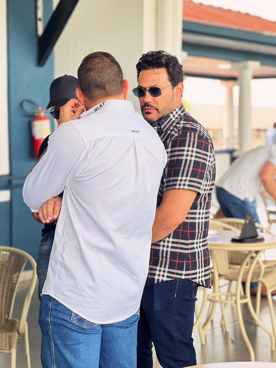 Tamo por aqui vendo as exposições dos zebus! 🔥