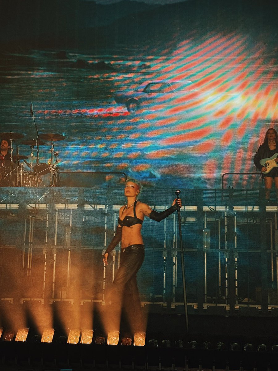 ashfthalsey's tweet photo. back to badlands. N3. brixton. i never want to leave. 🥹 https://t.co/nMxk10TaJa