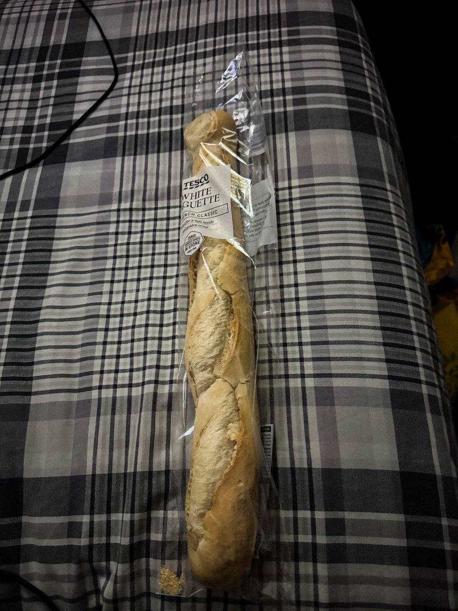 JayIsCommon's tweet image. Luv baguette #breadposting