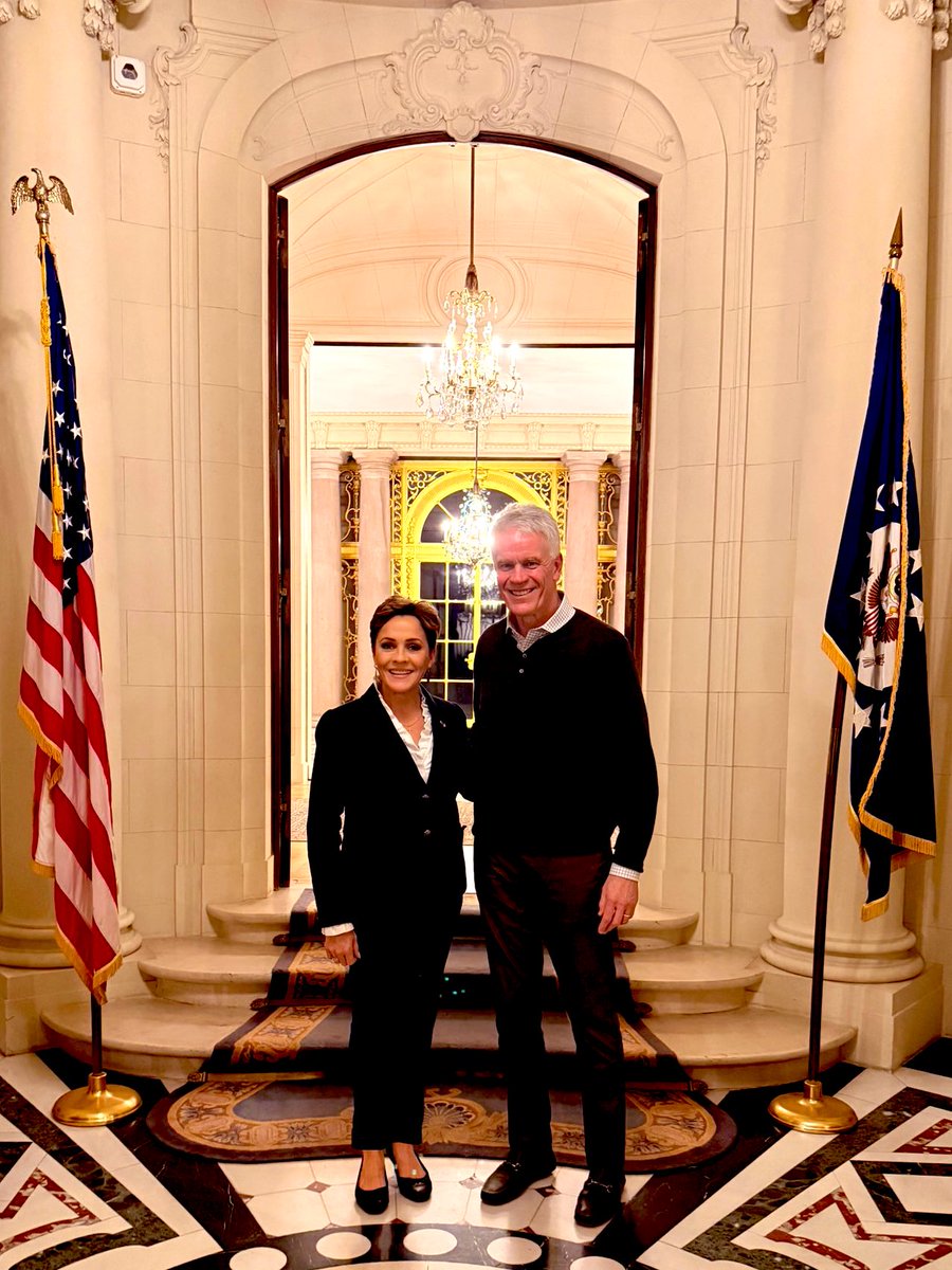 KariLake's tweet image. A big thank you to the @USEmbassyPrague for being so welcoming to my team during our short visit. 

I am especially grateful for the generosity of US ambassador Nick @NAMerrick and his wife Leslie for making me feel at home in their beautiful residence. 

Loved having a Czech…