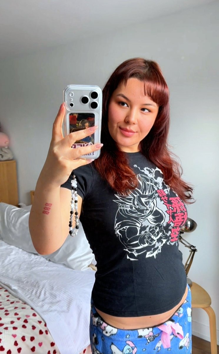 GoodGoodMars's tweet image. Tight or baggy?