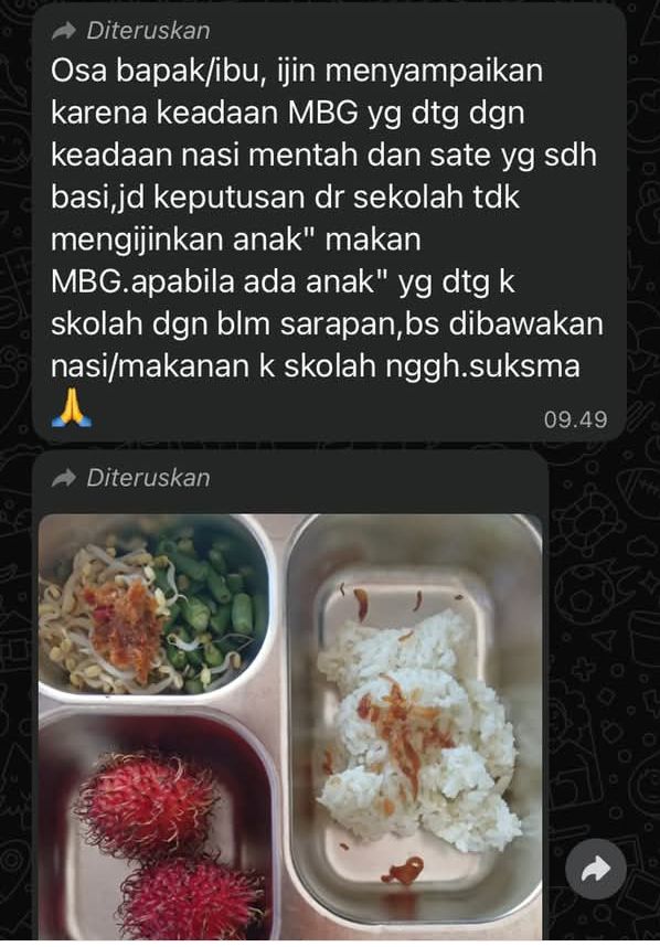 Di Karangasem Bali anak2 dilarang makan MBG karena lauknya (sate) diduga kedaluwarsa. Takut keracunan. orang tua murid diminta membekali anak2nya dgn makanan dari rumah.
