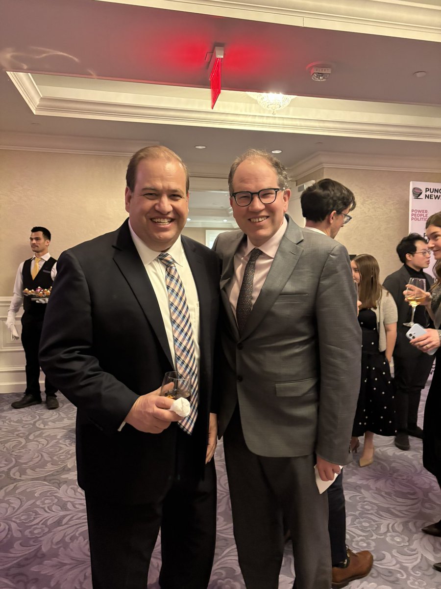 washpressclub's tweet photo. #wpcfdinner https://t.co/gynxBEQnPf