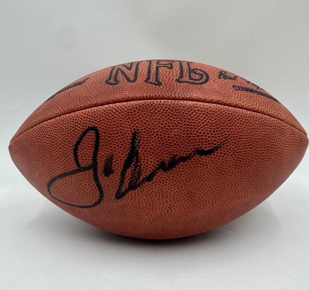 FB_Helmet_Guy tweet media