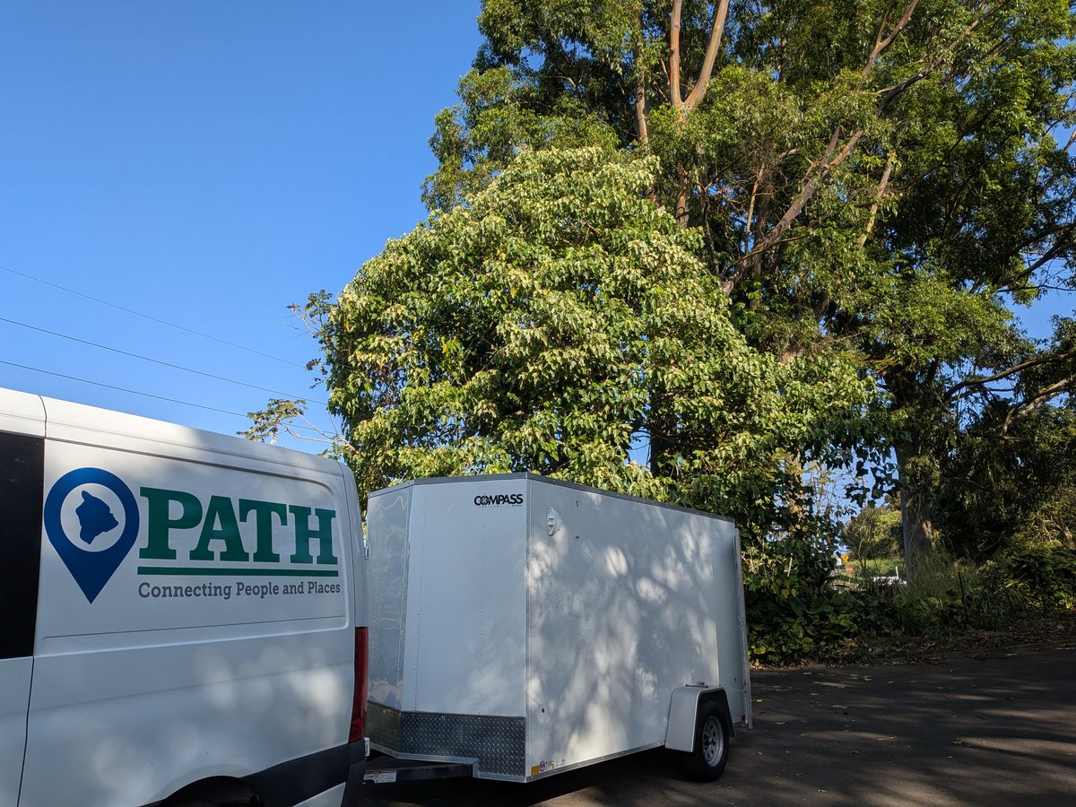 Scruffy sent me off this morning to go do PATH Bike Education at Kuleana Education next to the rainbow eucalyptus trees...
PATHHAWAII
#drinkhidrate
#xoskinusa
#hawaiiultra #teamfireball
Noxgear lighted vests for you and your pets noxgear.com/ref/joefirebal…