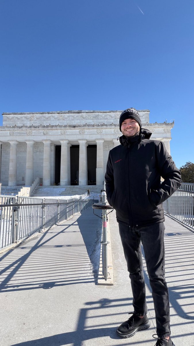 Rob Hood tweet media