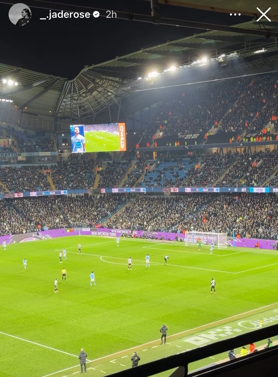 clintonmagic's tweet image. she’s city through and through