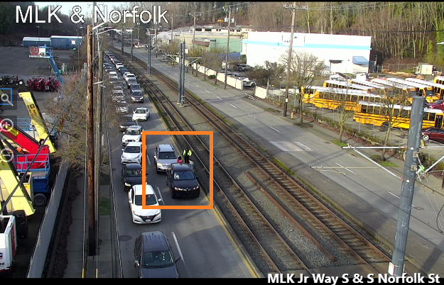 교차로 사고: 좌측 차선 통제