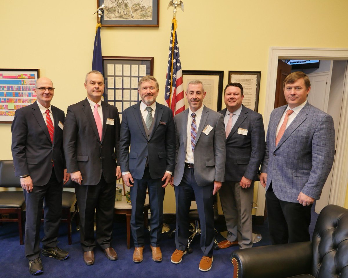 Thomas Massie tweet media