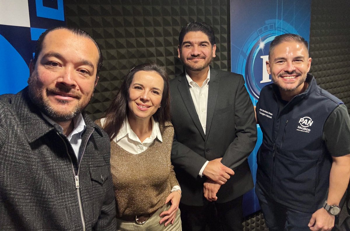 alfredocejar's tweet photo. 📻Ayer en #DeFrenteEnJalisco por @heraldoradioGDL tuvimos #MesaDePartidos con @MirzaFloresG de @MovCiudadanoJal, @abelhdzm del @PAN_Jalisco y @OscarSantosR del @PRIJALOFICIAL 📻

#ComunicamosCreando https://t.co/p6uEtsEU58