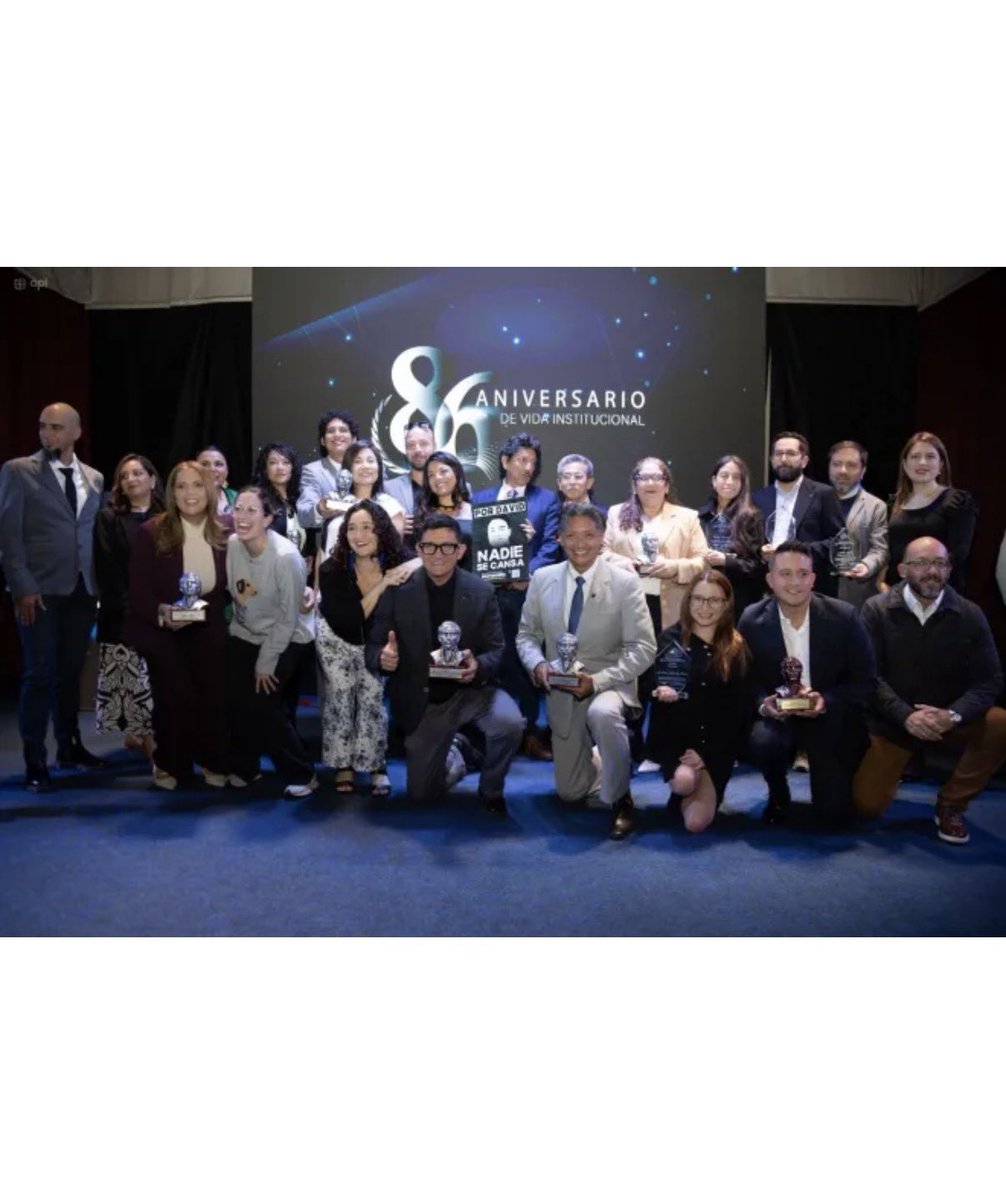 En febrero de 2025, un grupo de 38 periodistas en nueve ciudades del Ecuador investigamos a más de dos mil candidatos a la Asamblea Nacional.

El equipo dirigido por la gran Mónica Almeida desarrolló una base de datos interactiva que hoy ya supera las más de 400 mil visitas.