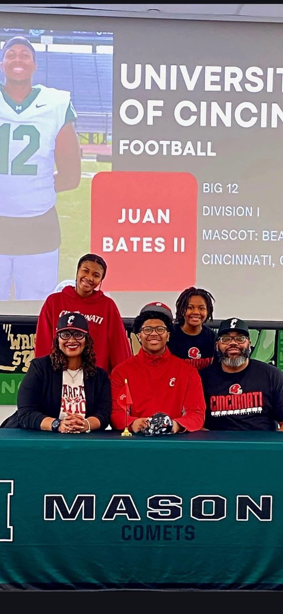 JuanBatesII's tweet photo. Thank you to everyone who came out to support. The hard work continues.The grind Continues! Lets Go Bearcats! #dlinework
@MasonCometsFB @nsrnow @AustinSchaffer2 @Bryan_Ault @gobigrecruiting @MikeDyer @JaredLuginbill @220Athletes @GoBEARCATS
@UC_Recruiting
#REIGNXXVI https://t.co/6ySaflaoaQ