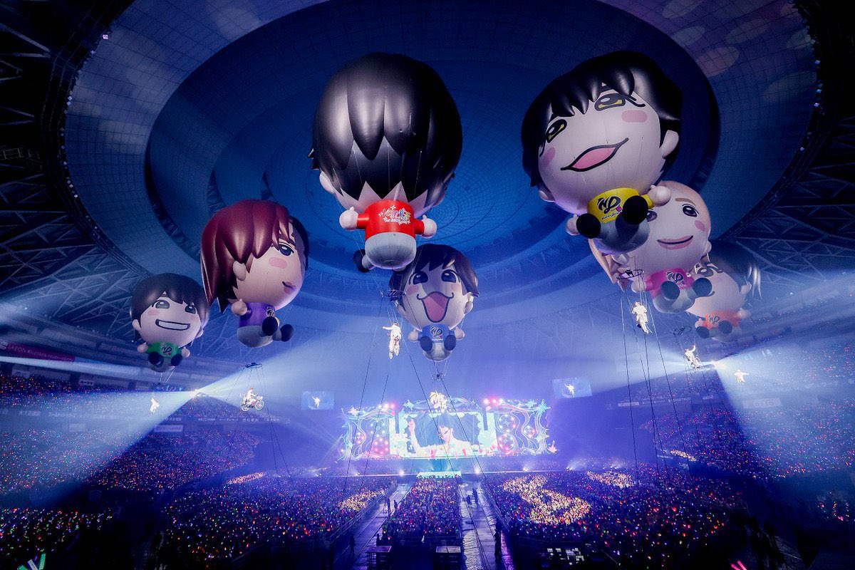 Harriat's tweet image. Naniwa Danshi 1st DOME LIVE 'VoyAGE' 2026 🌈 เปิดปีมาด้วยคอนสเกลโดม 2 รอบที่โตเกียวโดม 6 รอบที่โอซาก้า เสร็จลุล่วงอย่างปลอดภัย เด็กๆเก่งมากๆ จัดเต็มทั้งมูฟวิ่งสเตจ รถเลื่อน และบอลลูนจักรยานลอยฟ้า สมมงค่าย สตต. มาก เซตลิสเพลงก็มาครบเตรียมฉลองครบรอบ 5 ปี คอน 3 ชม แสดงไป 38 เพลง 🥺