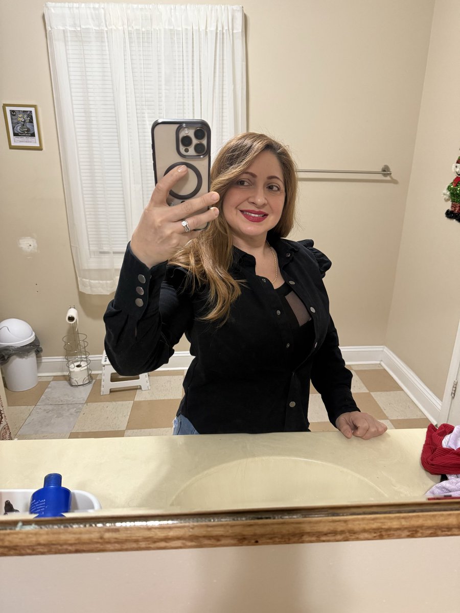 ꧁🦂🌸꧂ tweet media