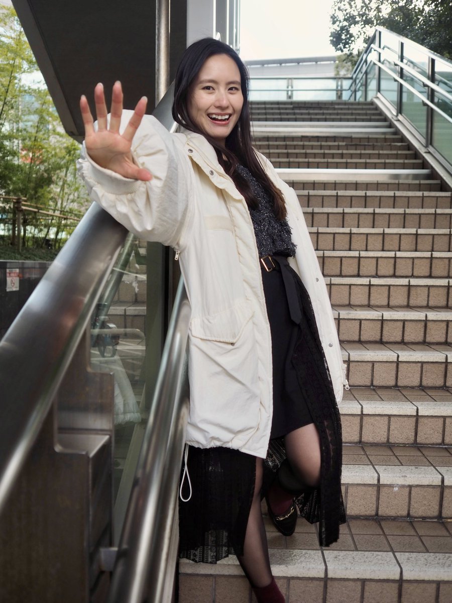 #見た人は無言で階段の写真をあげる