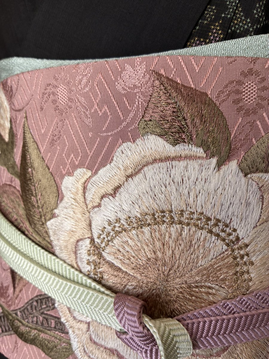 刺繍が素晴らしい^ - ^八重桜の帯
春キモノや帯　いろいろ揃ってまいりました。
春ょ恋い
reikokiaburada vs 初屋
初屋のステキなキモノや帯たち
2/27.28.3/1
自由が丘・奥沢　読書空間みかにて。
<a href="/mikamoyotei/">読書空間みかもイベント</a> 

#着物コーデ