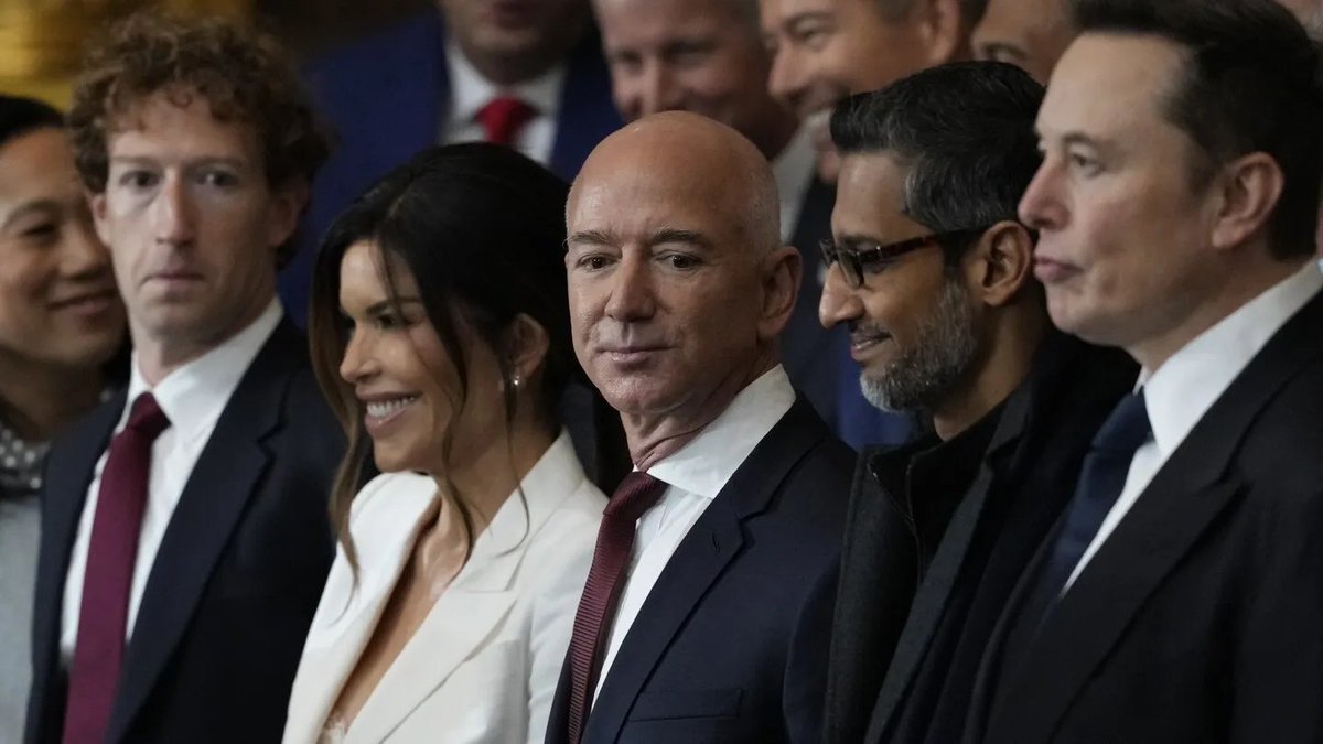 WajahatAli's tweet photo. Burn the Billionaires!

The Lords of Lawlessness: Inside the Billionaire Syndicate Burning Down Democracy

https://t.co/JEHWos66Ca https://t.co/mjKgszGabn