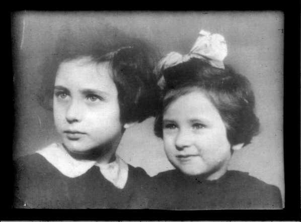 5 February 1937 | Dutch Jewish girl, Judith Gross, was born in Amsterdam (left).

She was deported to #Auschwitz from #Westerbork in February 1944. She was murdered in a gas chamber after arrival selection together with her younger sister Elly (right).
---

▶ A short video
