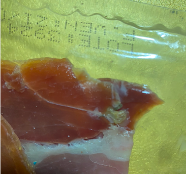 Cpereda2's tweet photo. Es nuestra idea o de un tiempo a esta parte el supermercado LIDER está vendiendo productos con hongos, podridos y fecha de vencimientos ilegibles, incluyendo en carne? Algunos de estos productos sin caducar pero podridos @LIDERcl #Bachelet #Meiggs #fiebredebaile #martalarraechea https://t.co/Y6VRccChaW