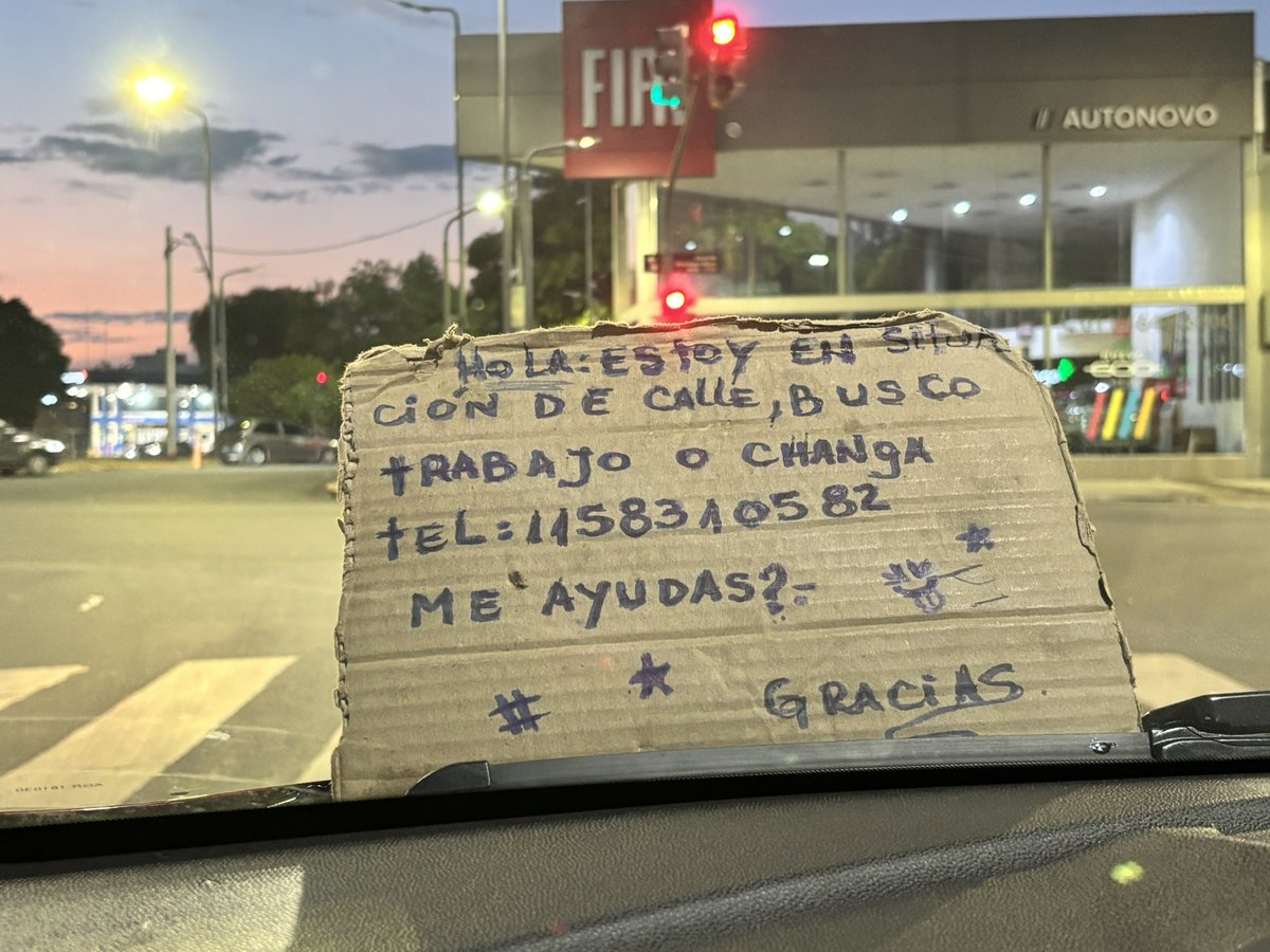 agustinisimaaa's tweet photo. En Beiro y Gral paz, si hay alguien que esté necesitando 🙏🏼🙏🏼🙏🏼 https://t.co/I4q0GVKalv