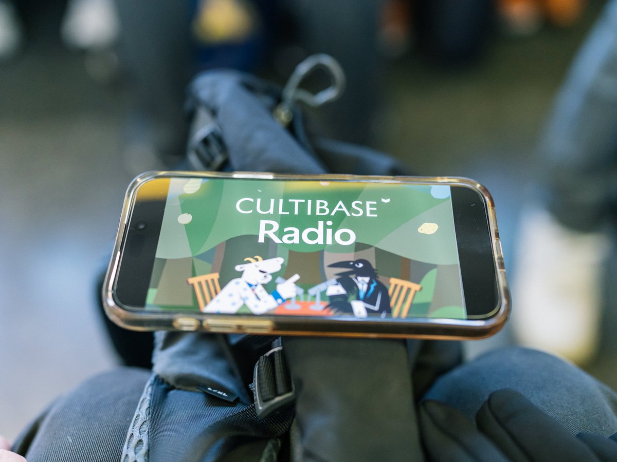 ironspring's tweet image. CUTIBASE Radioは個人的にビデオポッドキャストになっているSpotifyがオススメです。
スライド？投影も見れるし、何より動く安斎さんとミナベさんがみれます。笑
#cultibase