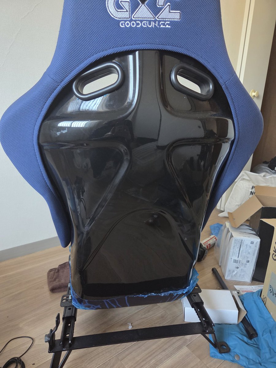 Modasan2's tweet photo. グッドガンフルバケ
欲しい人いらっしゃいませんか? 
大きいので引き取りできると幸いです。さいたま市発
乗り込む場所だけ少しスレがあります。希望2.5万 発送は要相談でよろしくお願いします。
レールはbkアクセラ用要らないのでつけます。
 #フルバケ  #車売ります   #売ります https://t.co/OZlOjTz753