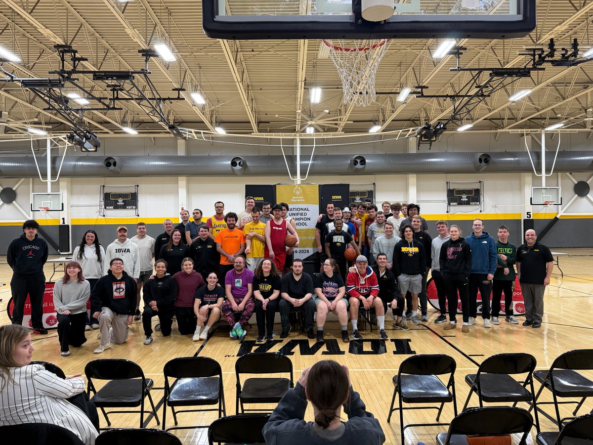 UI REACH Program - Your Future is within REACH tweet media