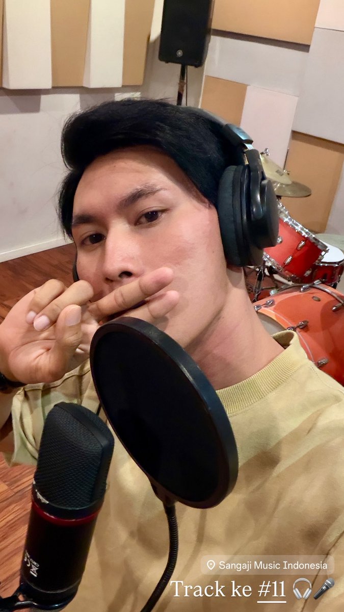 devadianjaya's tweet image. #RecordingSession